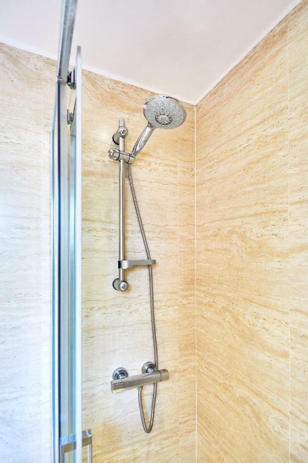 Vut Plaza Florida Apartment Salamanca Bagian luar foto